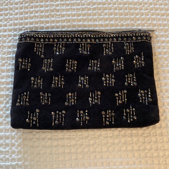 Beaded Pouch - Picture 1 of 2